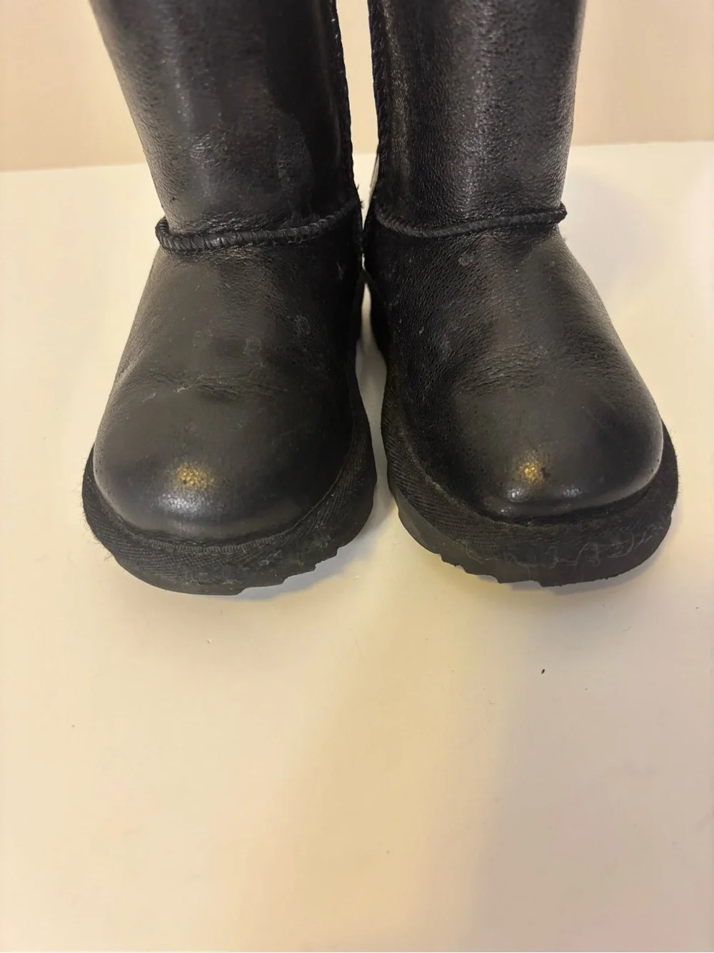 UGG Black Metallic Shimmer Shearling Fur Lined Winter Boots Little Girl’s 8